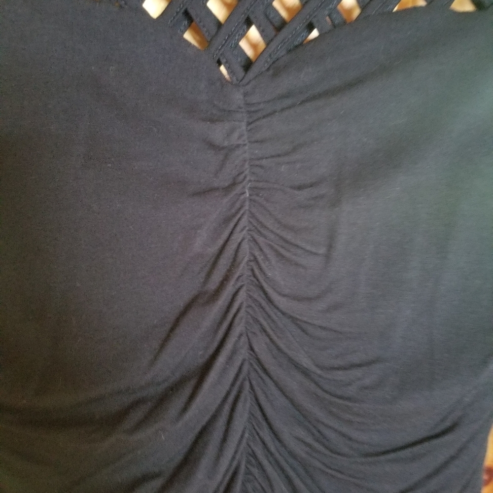 Womans top - Picture 2 of 6